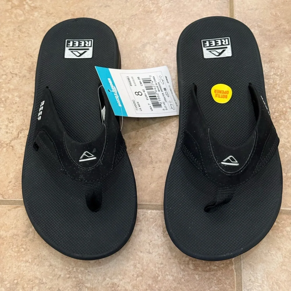 REEF men’s Fanning Low Flip Flop Sandals With Bottle Opener
